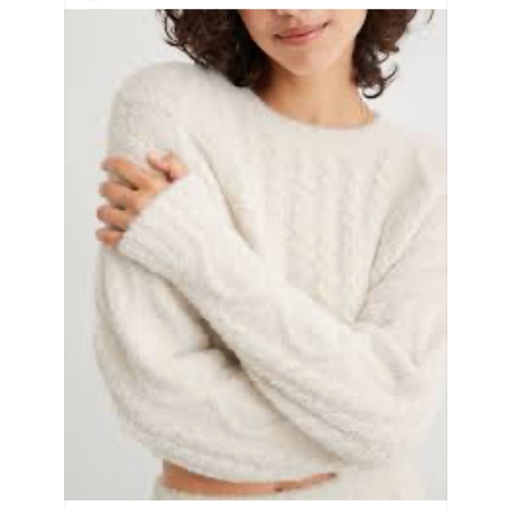 Aerie Cable Knit Fuzzy Sweater Women's Size‎ XS Ivory Cropped Oversized